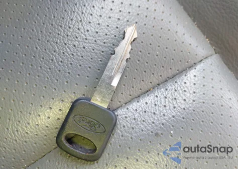 2011 Ford E-350 Super Duty Xl из США, поврежденный, VIN 1FBSS3BL1BDA35142